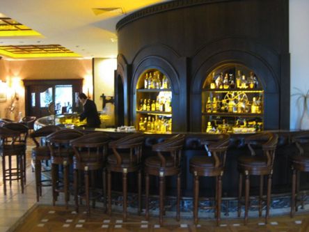 Bar im Eingangsbereich
